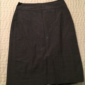 Banana Republic light wool grey pencil skirt